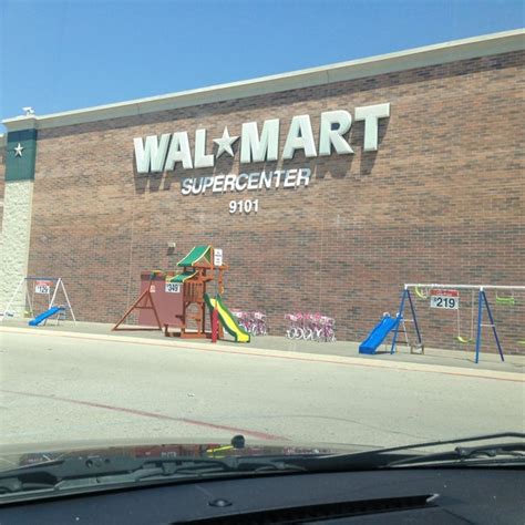 Walmart irving - Shooting at Walmart irving Tx#police control the situation #short